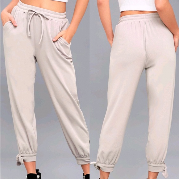 Lulus Pants - 🆕 Light Grey Joggers